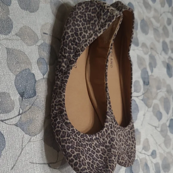 Lucky Brand Leopard Print Flats - Picture 5 of 5